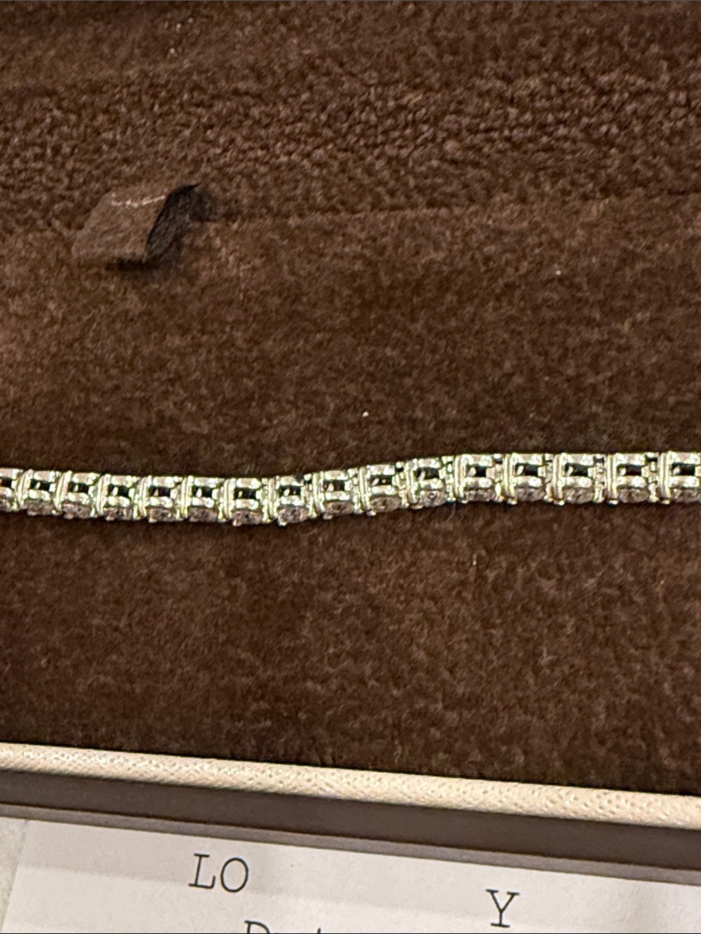 18k white gold Diamond Tennis Bracelet - Classic Sparkle - Picture 7 of 8